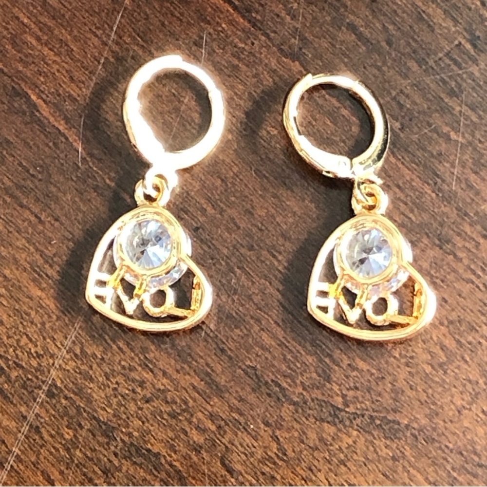 LAST ONE ‼️ 18k Gold Filled Clear CZ Hollow Heart Love Dangle Earrings - Picture 7 of 8